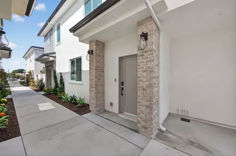 Entry Way - 15538 Colorado Ave, Paramount, CA 90723 photo 2 of 19