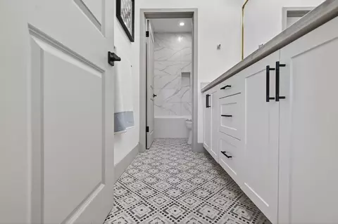 Entry Way - 15538 Colorado Ave, Paramount, CA 90723 photo 13 of 19