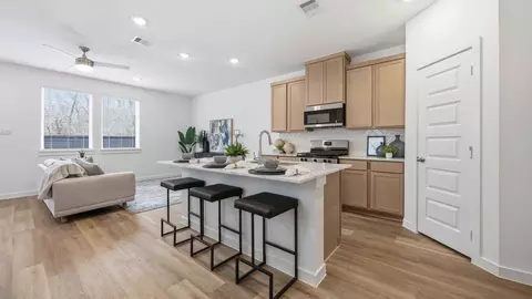 1072 Wheatley Oak Ln, Houston, TX 77091