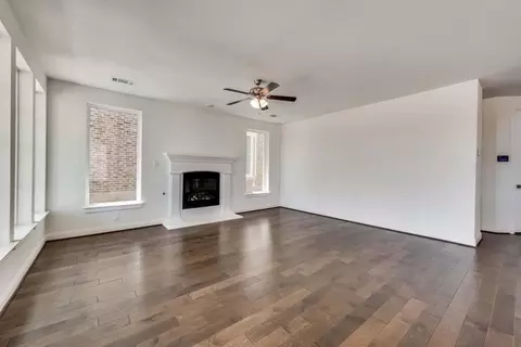 Living - 3533 Ithaca St, Corinth, TX 76208 photo 2 of 7