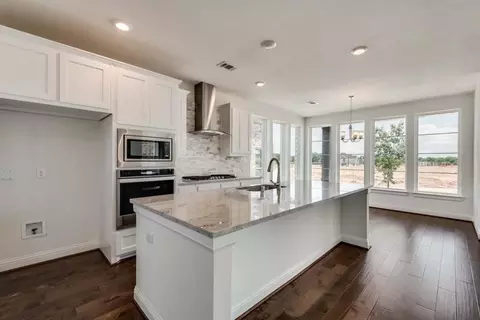 Kitchen - 3533 Ithaca St, Corinth, TX 76208 photo 2 of 6
