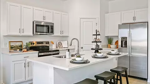 7643 Waterscape Dr, Groveland, FL 34736