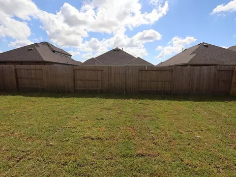 14115 Hillier Run Dr, Santa Fe, TX 77510