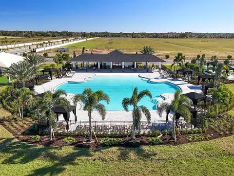 Exterior - 2641 Scenic Park Loop, Wimauma, FL 33598 photo 3 of 6