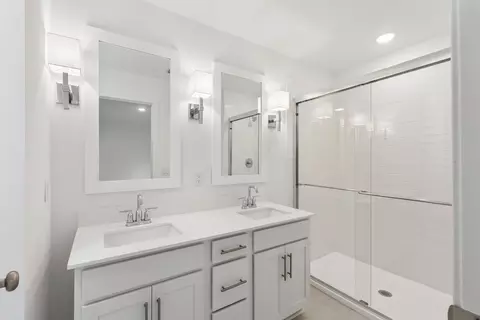 Bath - 36 Silverbell Ave, Berlin, NJ 08009 photo 1 of 5
