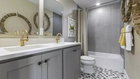 Bath - 24217 E 53rd Dr, Aurora, CO 80019 photo 3 of 4