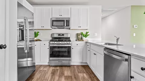 Kitchen - 1504 King Oaks Lp, Conway, SC 29526 photo 2 of 4