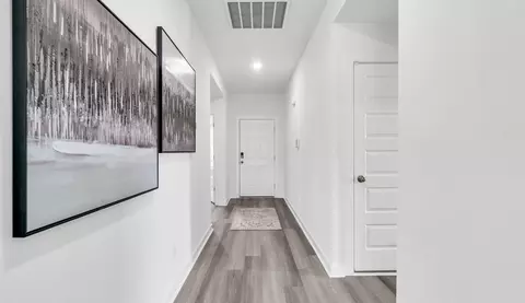Entry Way - 2 E Fredonia St, Mayflower, AR 72106 photo 2 of 10