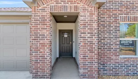 Entry Way - 2 E Fredonia St, Mayflower, AR 72106 photo 1 of 10