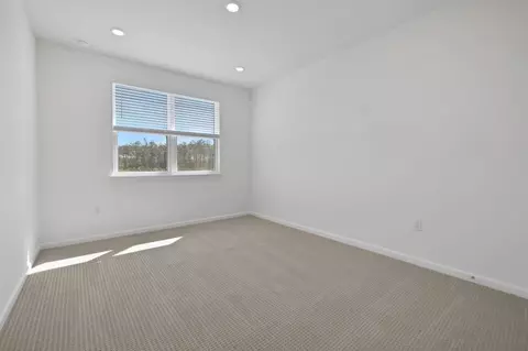 Bedroom - 390 Woods Ln, Saint Augustine, FL 32092 photo 2 of 9