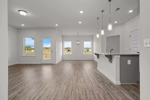 Living - 696 Clark Rd, Inman, SC 29349 photo 4 of 5