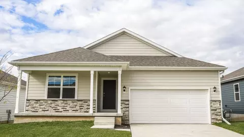 20502 Emiline St, Gretna, NE 68028