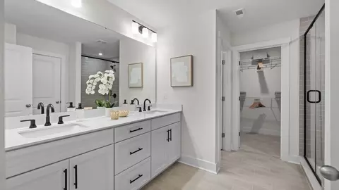 Bath - 325 Supernova Dr, York, SC 29745 photo 5 of 6