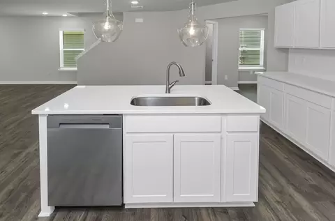 Kitchen - 2065 Minna Pl, Sumter, SC 29153 photo 1 of 1