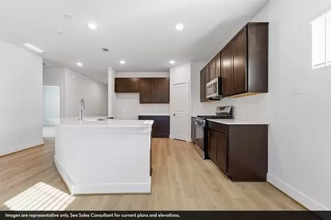Kitchen - 4011 Colony River Rock Blvd, Pinehurst, TX 77362 photo 3 of 14