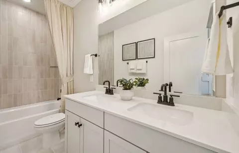 Bath - 11045 Abbotsbury Rd, Haslet, TX 76052 photo 6 of 7