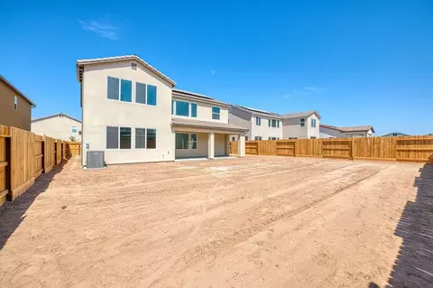 Exterior - 989 Talus Way S, Madera, CA 93636 photo 8 of 15