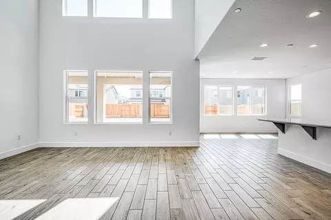 Living - 989 Talus Way S, Madera, CA 93636 photo 5 of 12
