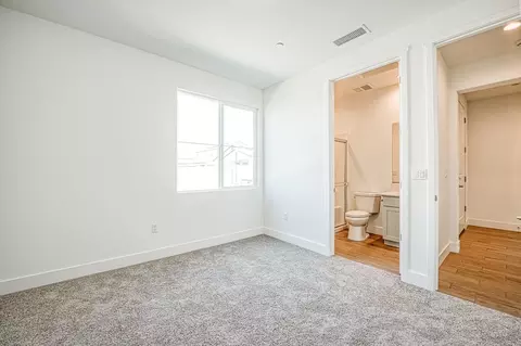 Bedroom - 989 Talus Way S, Madera, CA 93636 photo 2 of 13
