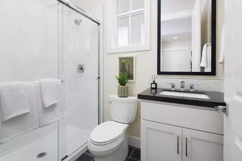 Bath - 3943 Kevin St, Dublin, CA 94568 photo 1 of 5