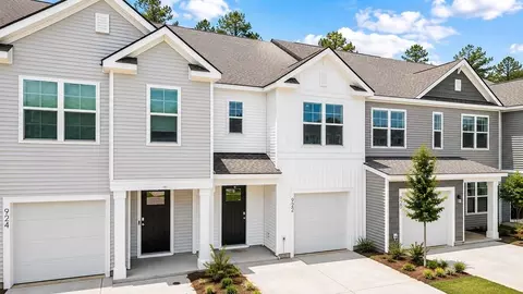 917 Long Bluff Rd, Summerville, SC 29486