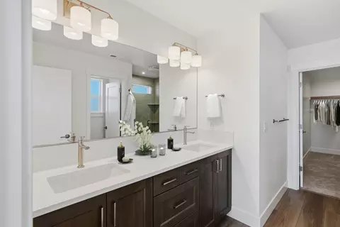 Bath - 3871 NE Tellus Dr, Bend, OR 97701 photo 1 of 1