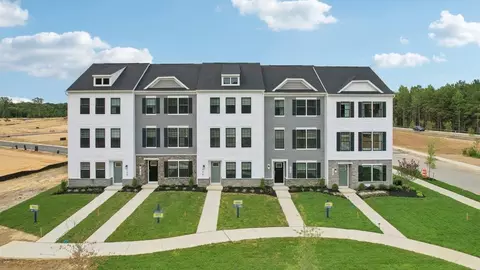 393 Soft Rush Ln, La Plata, MD 20646