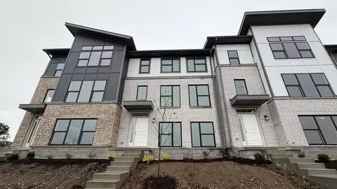 5829 Lamp Post Ln, Noblesville, IN 46062