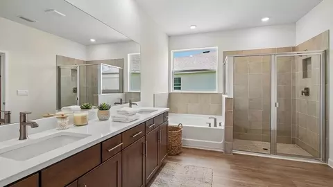 Bath - 4428 SW 69th St, Ocala, FL 34474 photo 1 of 5