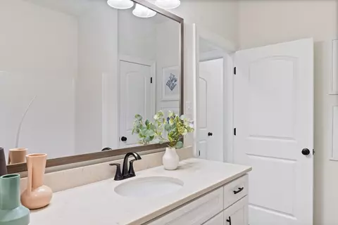 Bath - 122 Adley Ave, Houma, LA 70364 photo 1 of 1