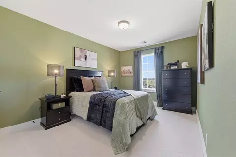 Bedroom - 7942 Jade Crest Dr, Angleton, TX 77515 photo 15 of 16