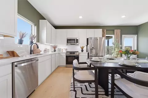Kitchen - 7942 Jade Crest Dr, Angleton, TX 77515 photo 14 of 15