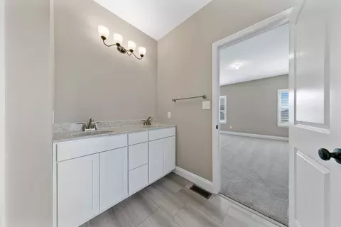 Bath - Talladega Dr, Ashland, MO 65010 photo 4 of 4