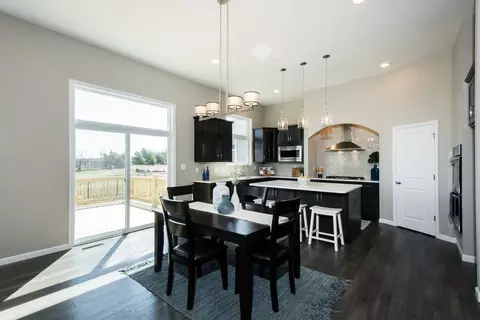 Dining - Talladega Dr, Ashland, MO 65010 photo 1 of 4