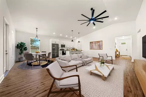Living - 13161 Spring Hill Dr, Spring Hill, FL 34609 photo 6 of 8