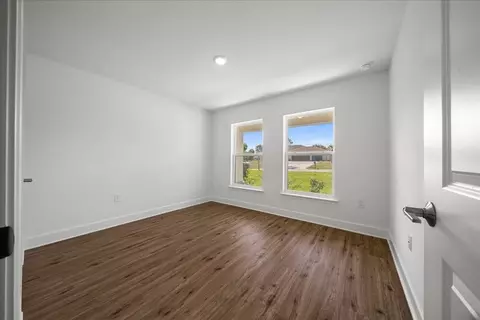 Bedroom - 13161 Spring Hill Dr, Spring Hill, FL 34609 photo 1 of 9