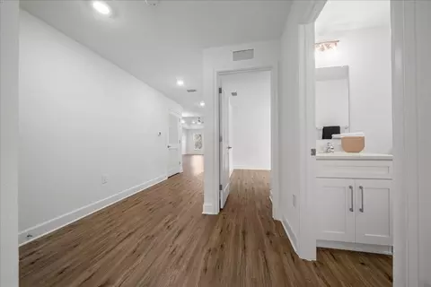 Entry Way - 13161 Spring Hill Dr, Spring Hill, FL 34609 photo 3 of 9