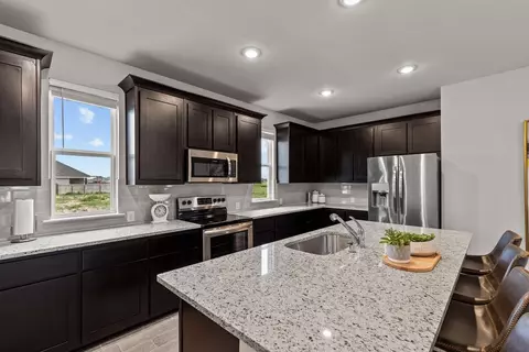 Kitchen - 409 Jacks Pl, Seguin, TX 78155 photo 3 of 4