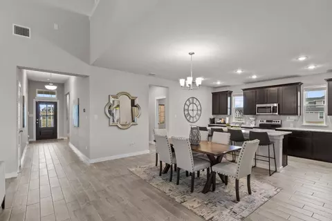 Entry Way - 409 Jacks Pl, Seguin, TX 78155 photo 15 of 20