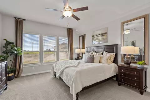 Bedroom - 409 Jacks Pl, Seguin, TX 78155 photo 6 of 8