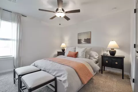 Bedroom - 932 Hydrangea Way, Edmond, OK 73034 photo 6 of 6