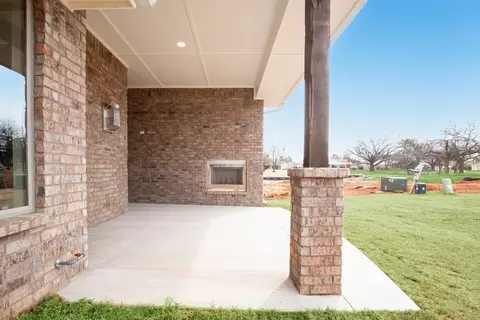 Exterior - 932 Hydrangea Way, Edmond, OK 73034 photo 18 of 25