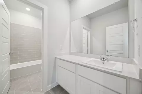 Bath - 804 Rockcloud Dr, Haslet, TX 76052 photo 5 of 17