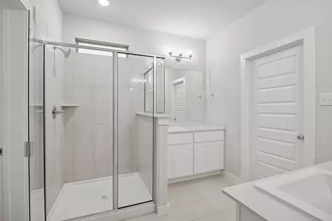 Bath - 804 Rockcloud Dr, Haslet, TX 76052 photo 6 of 17
