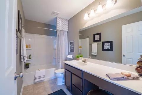 Bath - 8295 Busey Rd, Pickerington, OH 43147 photo 2 of 6