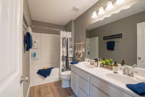 Bath - 8295 Busey Rd, Pickerington, OH 43147 photo 1 of 6