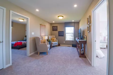 Entry Way - 8295 Busey Rd, Pickerington, OH 43147 photo 3 of 4