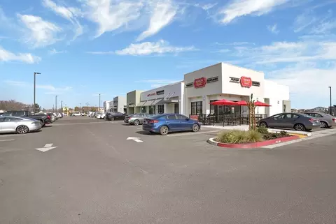 Exterior - 6430 E Peralta Way, Fresno, CA 93727 photo 1 of 3