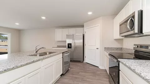 Kitchen - 345 Acosta Cir, Conway, SC 29527 photo 2 of 4