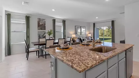 Kitchen - 5515 Taverna Loop, Winter Haven, FL 33884 photo 5 of 7